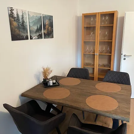 Gesamte Kontaktlos Naehe Messe Expo Plaza Mit Netflix *